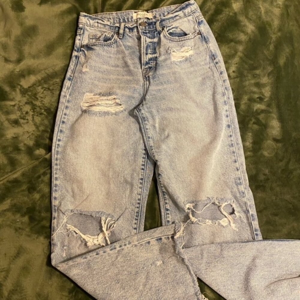 Mid Rise Jeans
